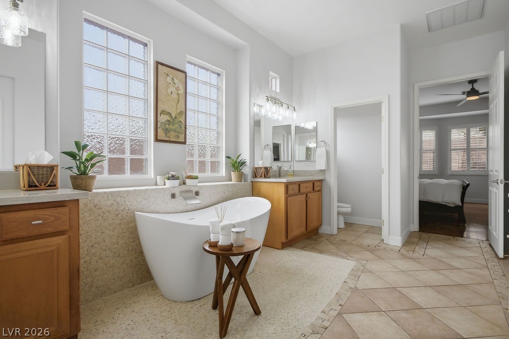 1947 Grovespring Street Las Vegas NV 89135