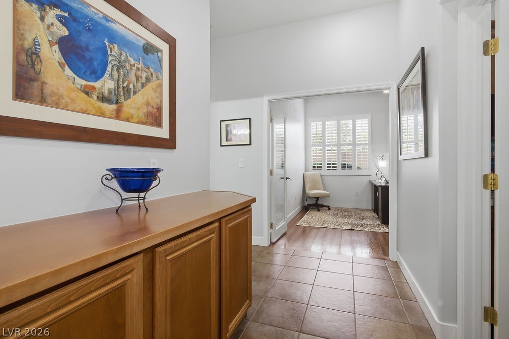 1947 Grovespring Street Las Vegas NV 89135