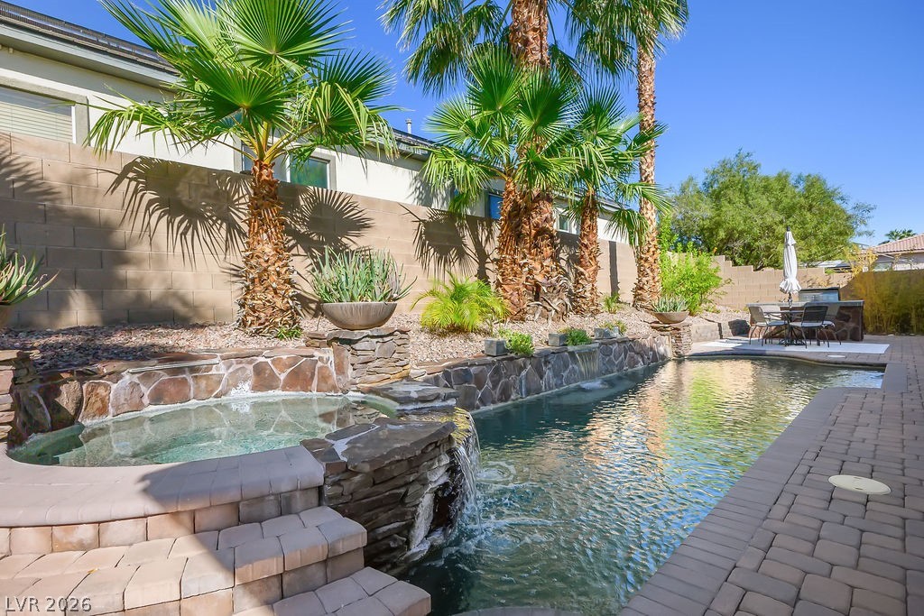 1947 Grovespring Street Las Vegas NV 89135