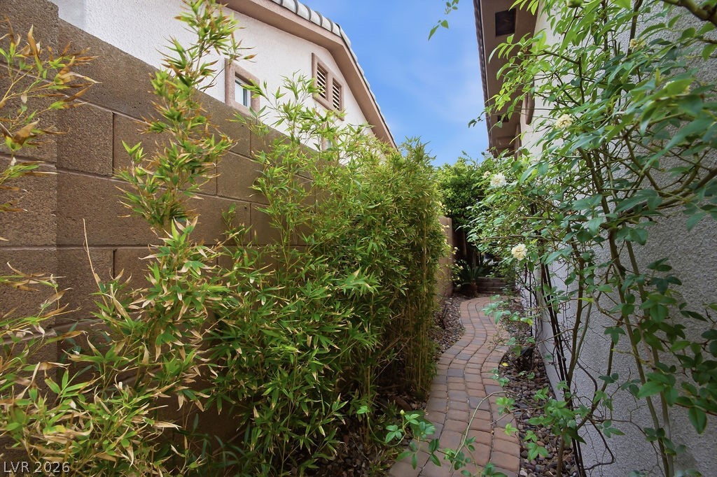 1947 Grovespring Street Las Vegas NV 89135