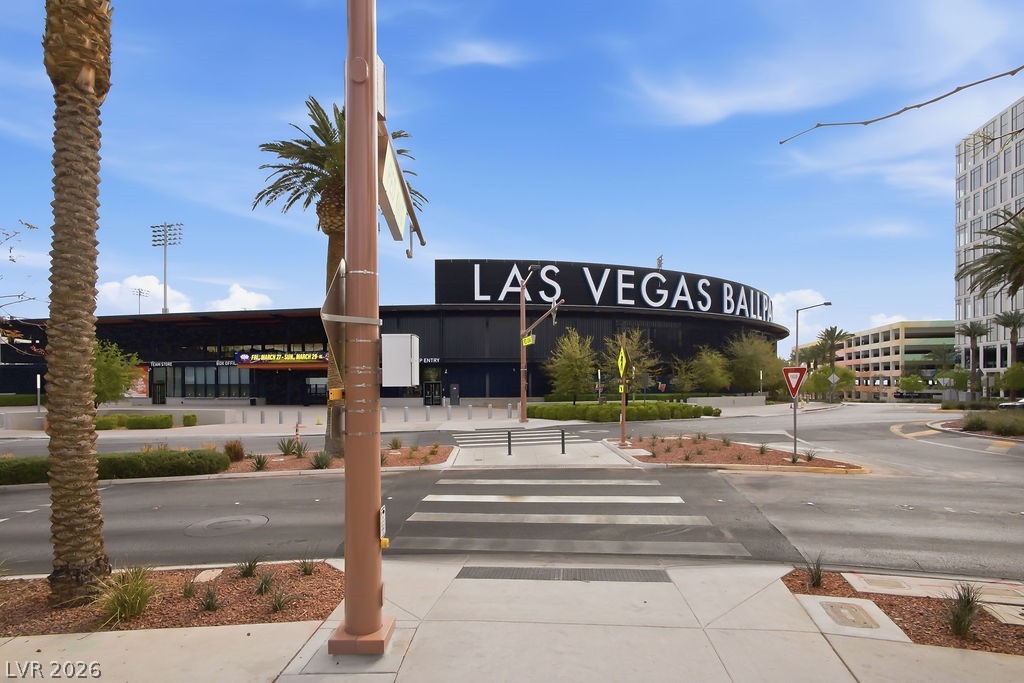 1947 Grovespring Street Las Vegas NV 89135