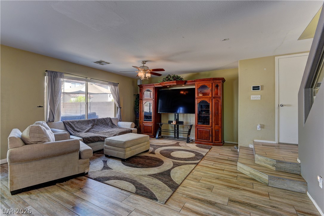 10190 Ghost Gum Street Las Vegas NV 89183