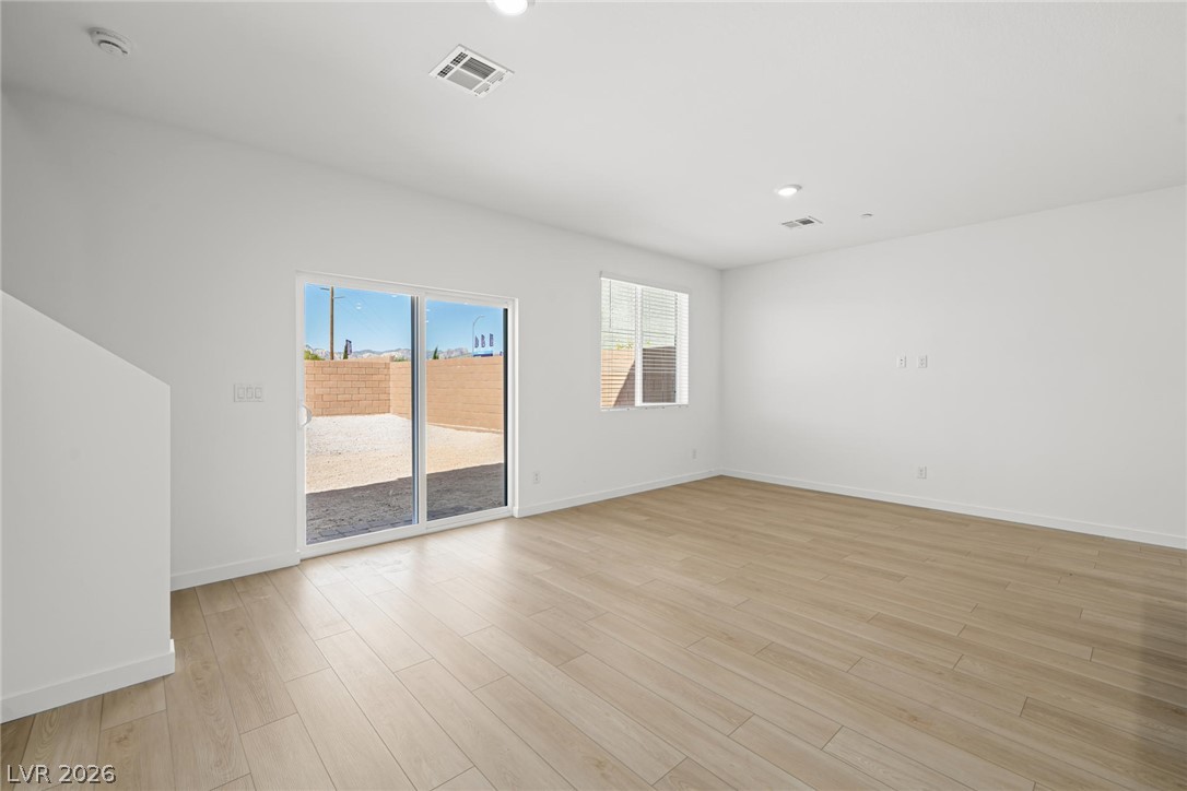 9561 Sagebrush Grove Street Las Vegas NV 89178