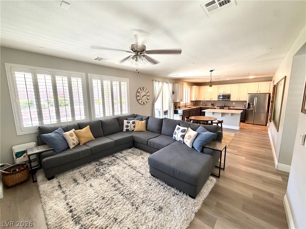 6635 Brooklyn Heights Street Las Vegas NV 89166