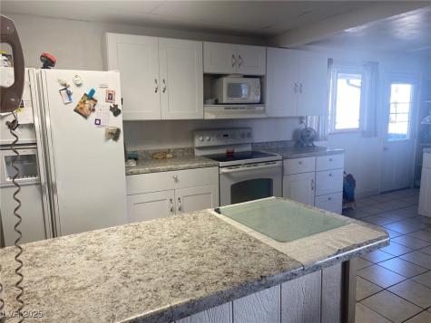 927 Park Avenue Ely NV 89301