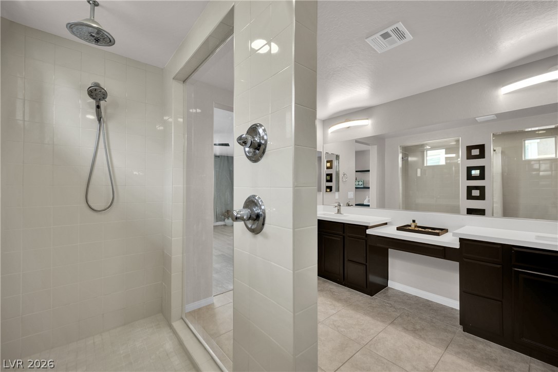 8767 Pinley Spring Street Las Vegas NV 89113