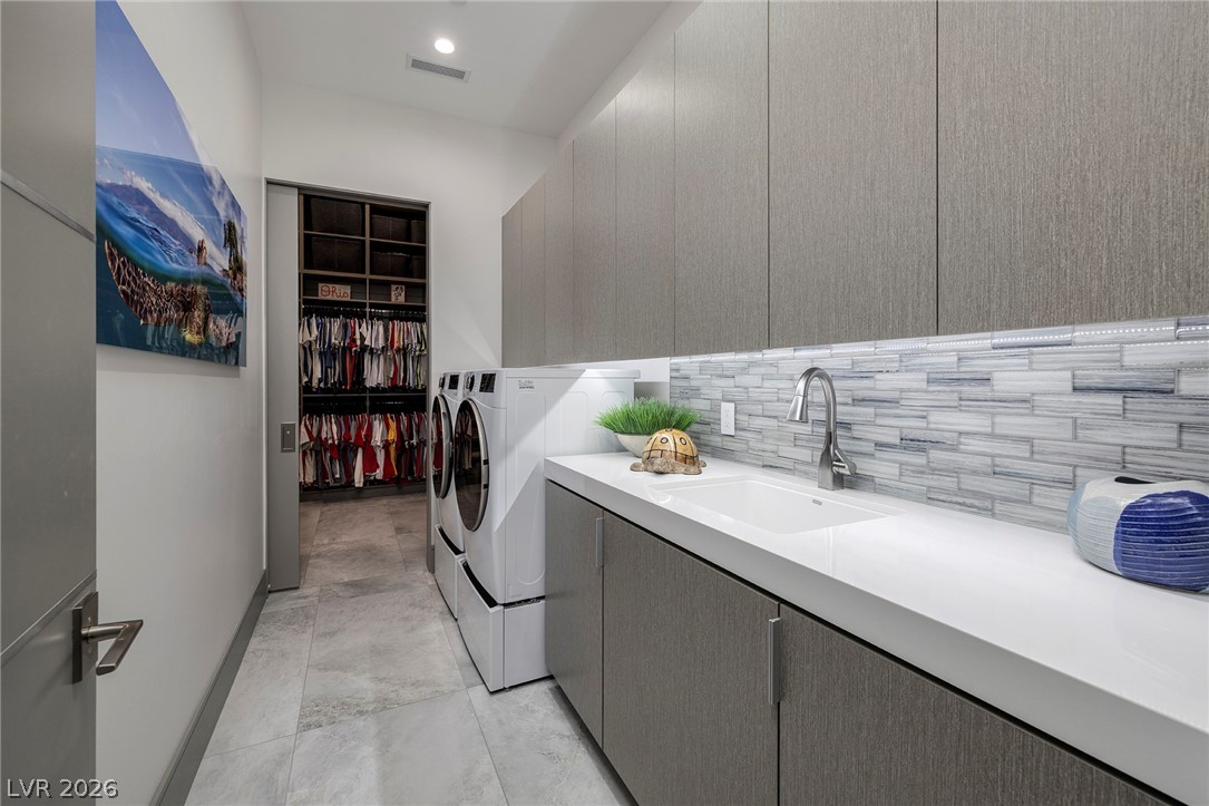 1205 Amber Rim Drive Henderson NV 89012