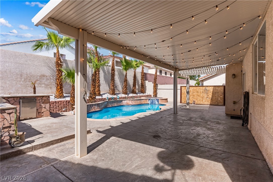 7943 Avalon Island Street Las Vegas NV 89139