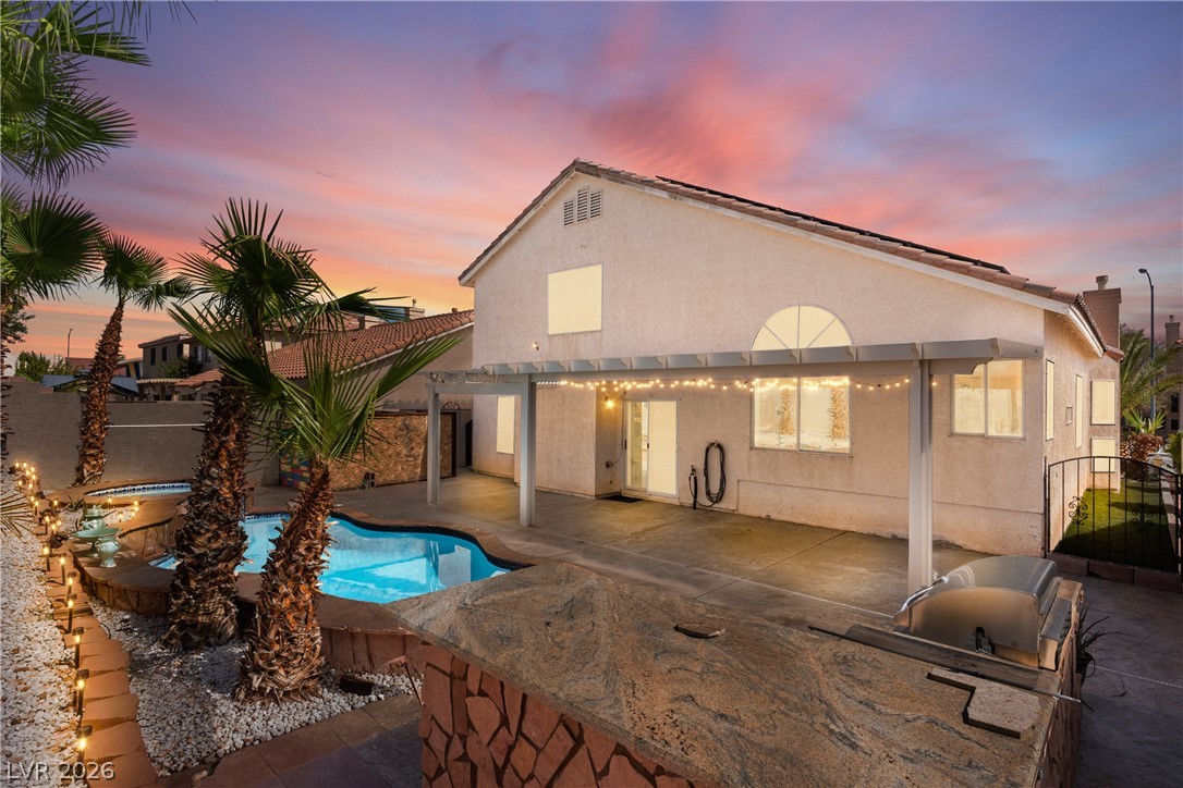 7943 Avalon Island Street Las Vegas NV 89139