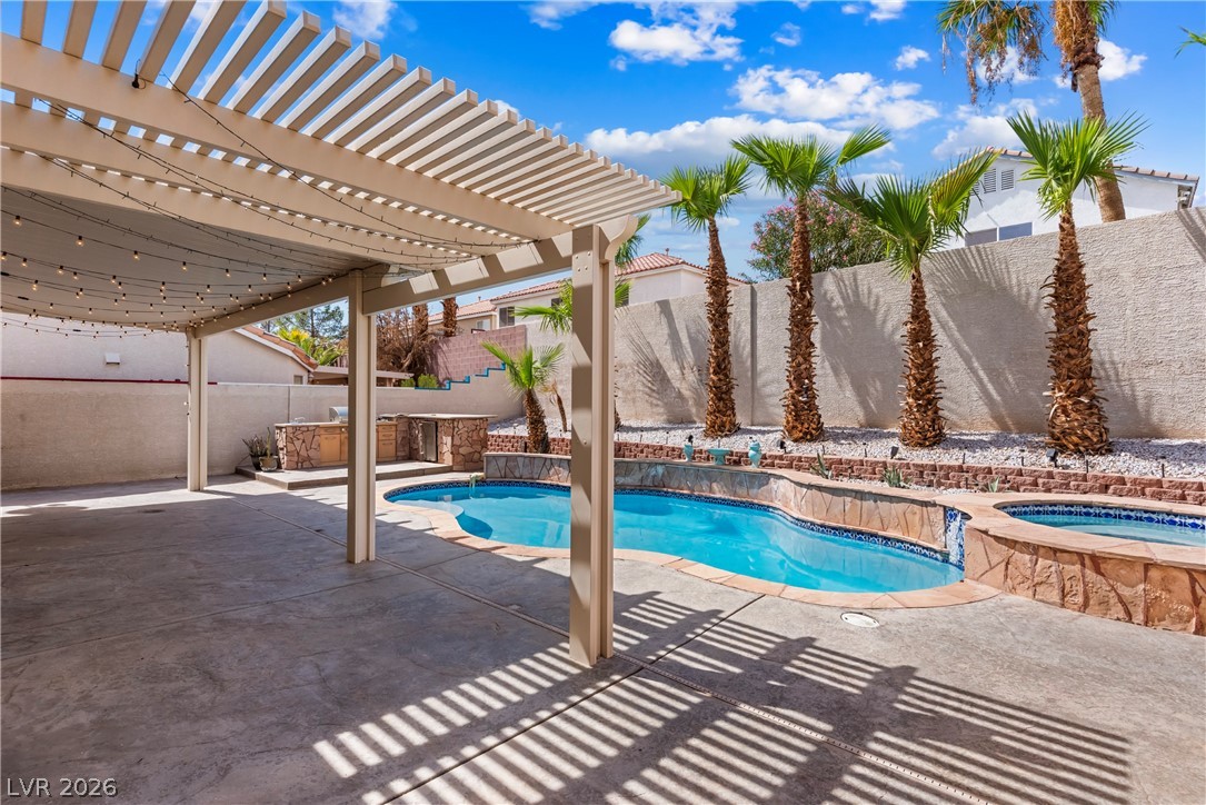 7943 Avalon Island Street Las Vegas NV 89139