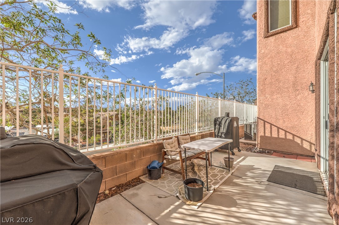 985 Sparkling Light Street Henderson NV 89052