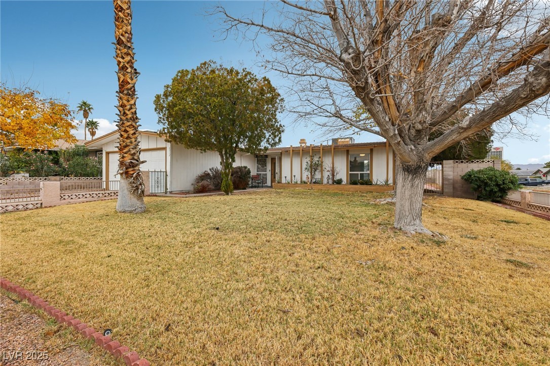 6912 Singing Dunes Lane Las Vegas NV 89145