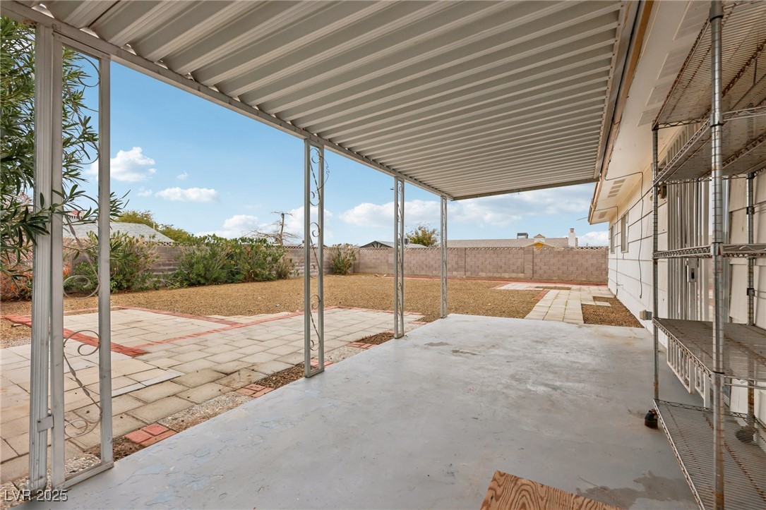 6912 Singing Dunes Lane Las Vegas NV 89145
