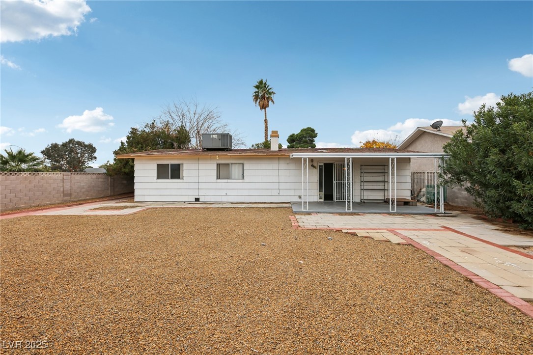 6912 Singing Dunes Lane Las Vegas NV 89145