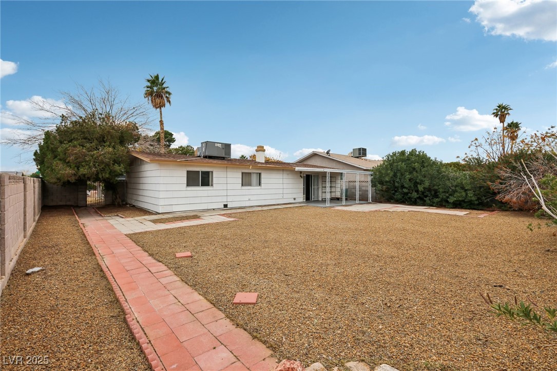 6912 Singing Dunes Lane Las Vegas NV 89145