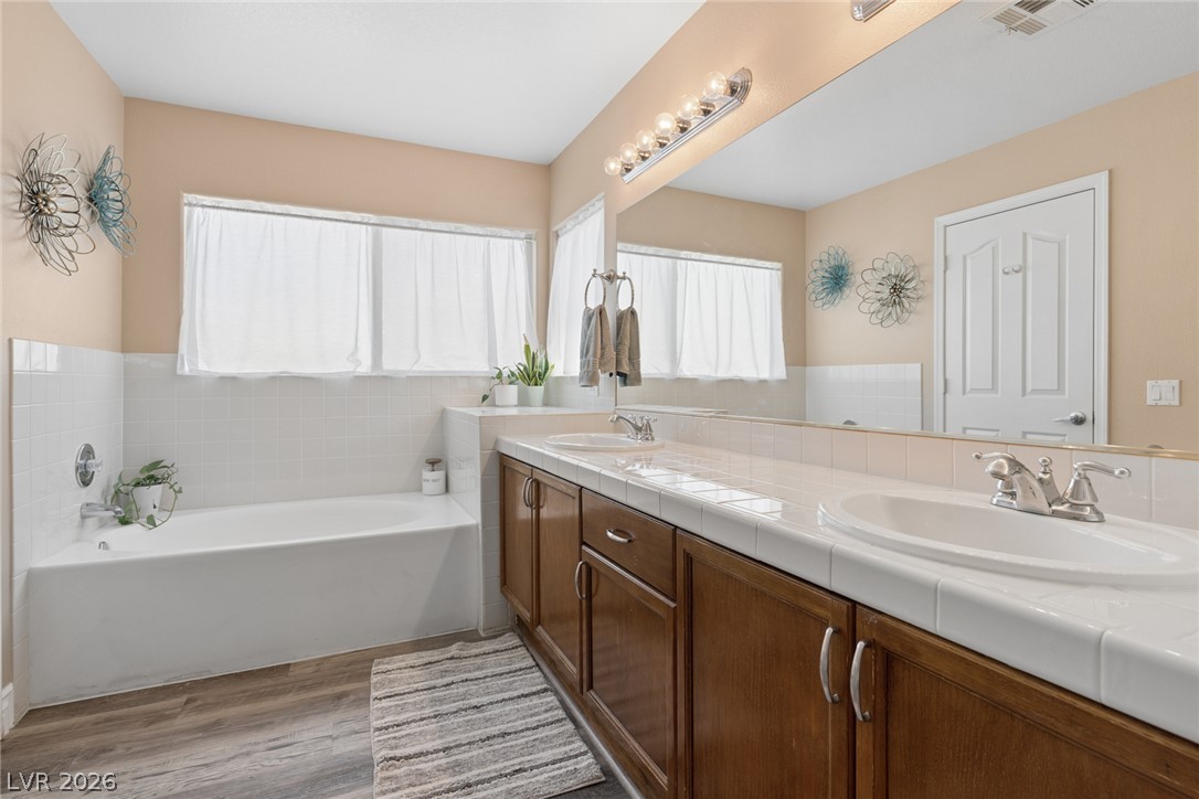 7808 Robinglen Avenue Las Vegas NV 89131