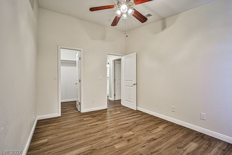 6054 Sunken River Trail Las Vegas NV 89118