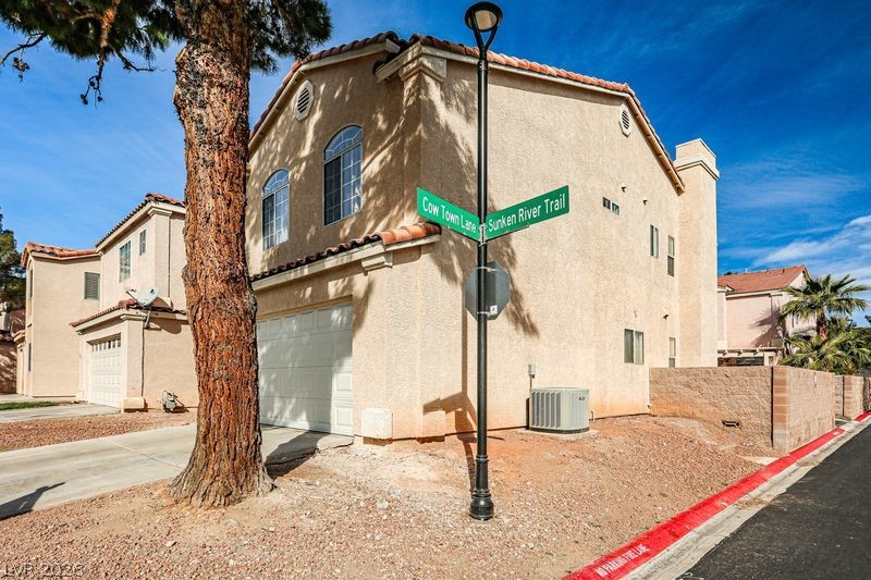 6054 Sunken River Trail Las Vegas NV 89118