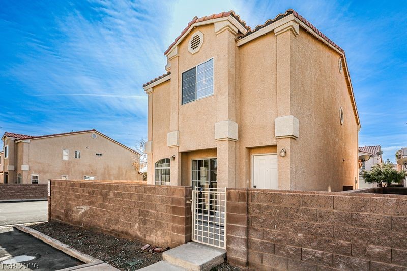 6054 Sunken River Trail Las Vegas NV 89118