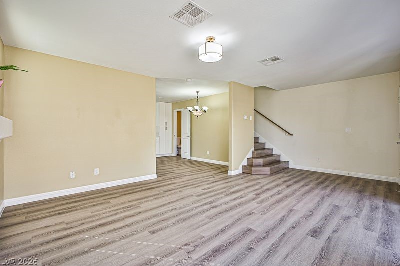 6054 Sunken River Trail Las Vegas NV 89118