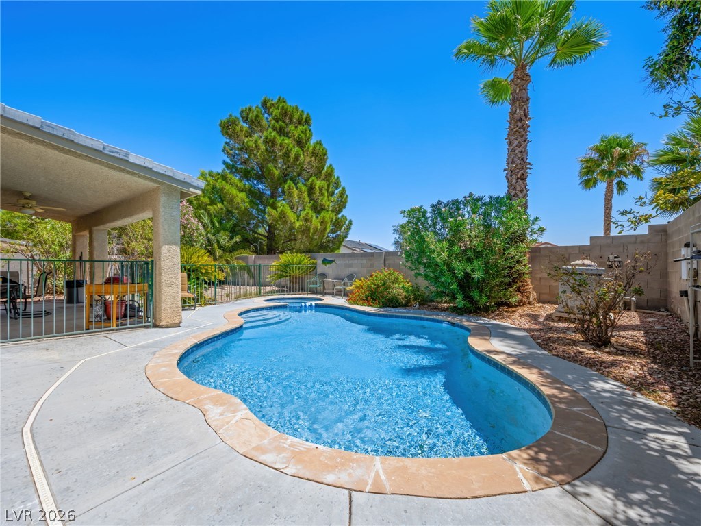 8404 Rustling Leaves Lane Las Vegas NV 89143