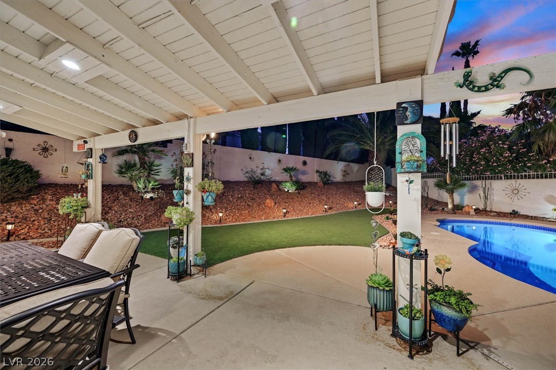 9408 Hollycrest Drive Las Vegas NV 89117