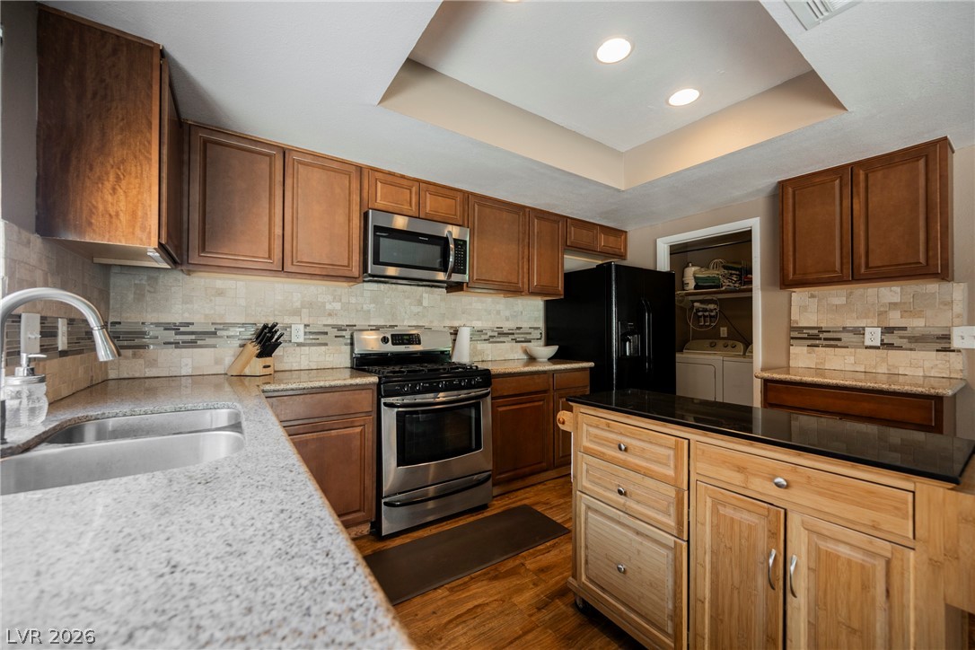 3033 Peridot Street Las Vegas NV 89121