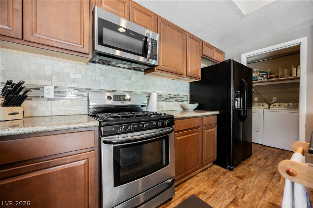 3033 Peridot Street Las Vegas NV 89121