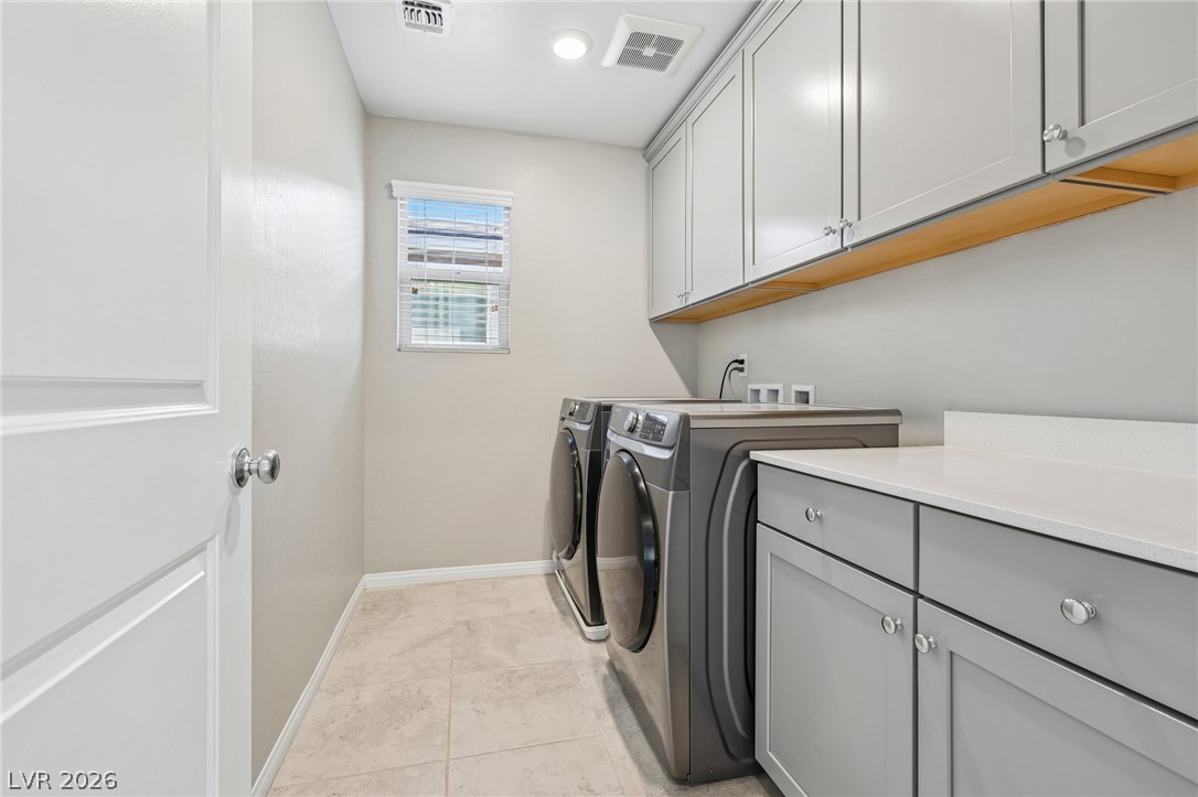 384 Wind Poppy Street Las Vegas NV 89138