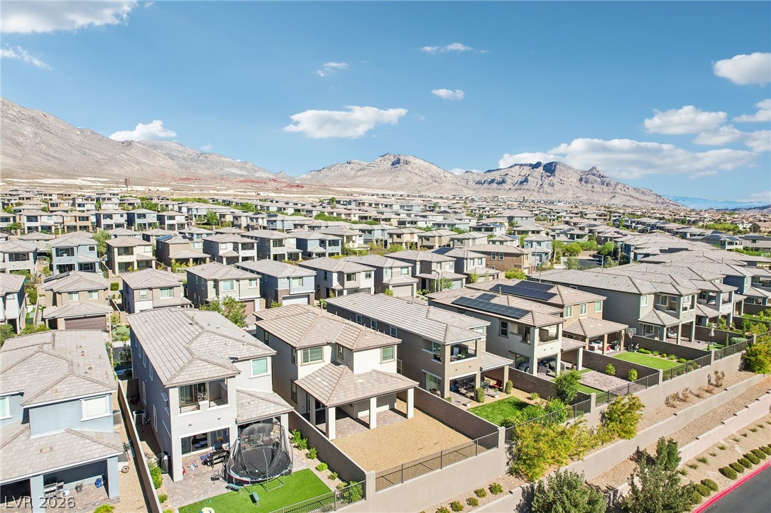 384 Wind Poppy Street Las Vegas NV 89138