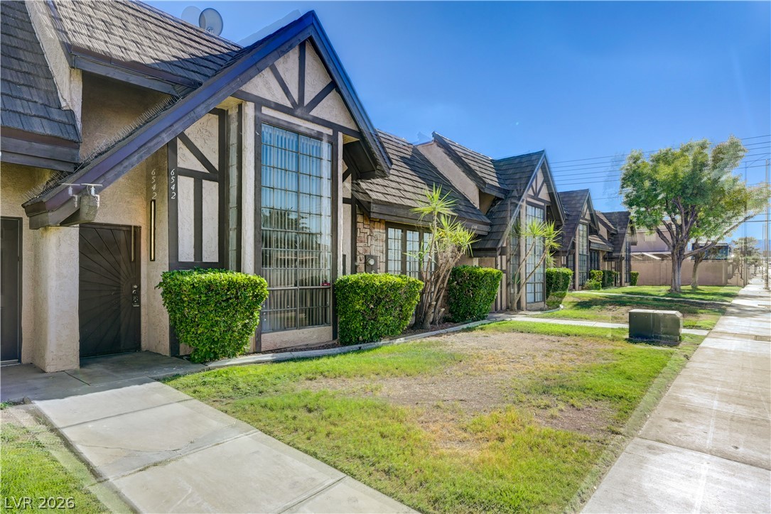 6542 Ironbark Lane Las Vegas NV 89107