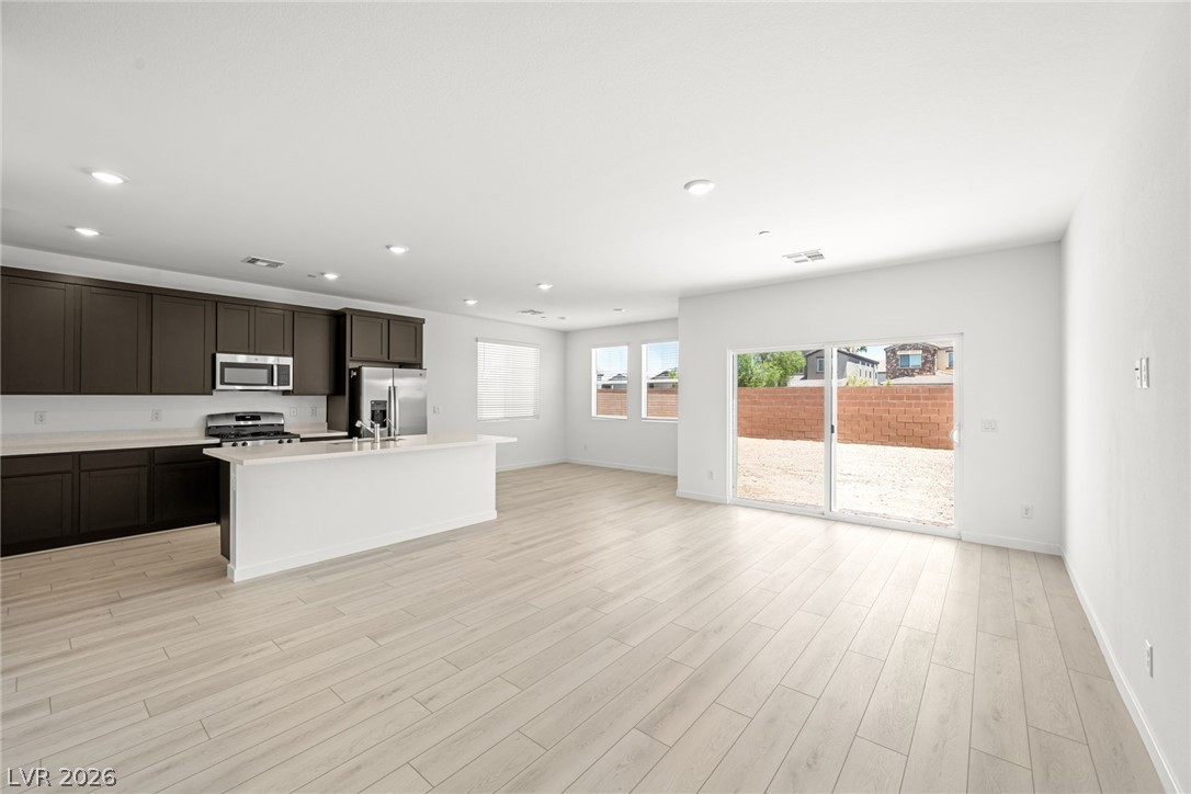 8172 Gusty Brook Street Las Vegas NV 89113