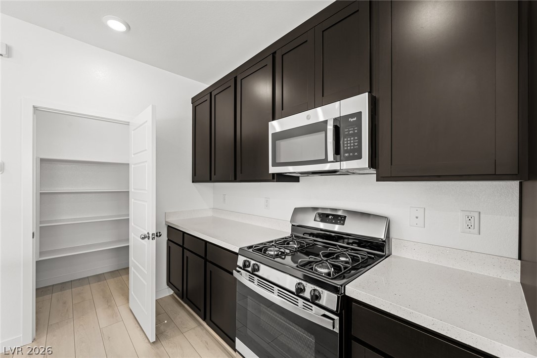 8172 Gusty Brook Street Las Vegas NV 89113