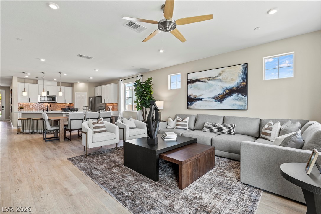 2583 Regency Cove Court Las Vegas NV 89121