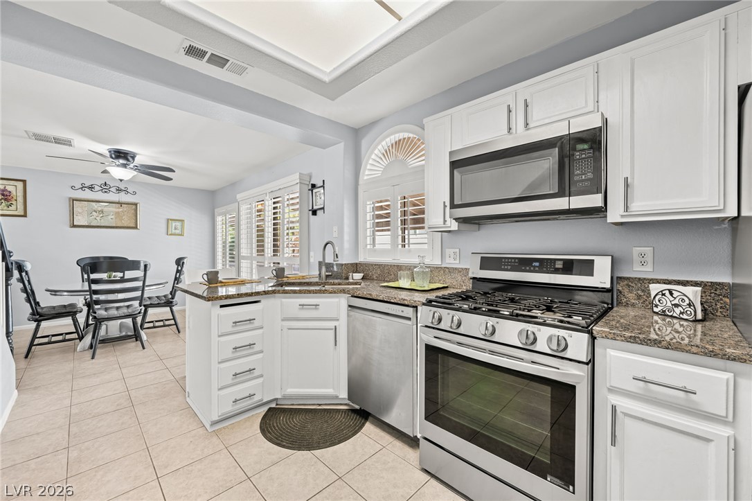 3492 Mariner Beach Drive Las Vegas NV 89129
