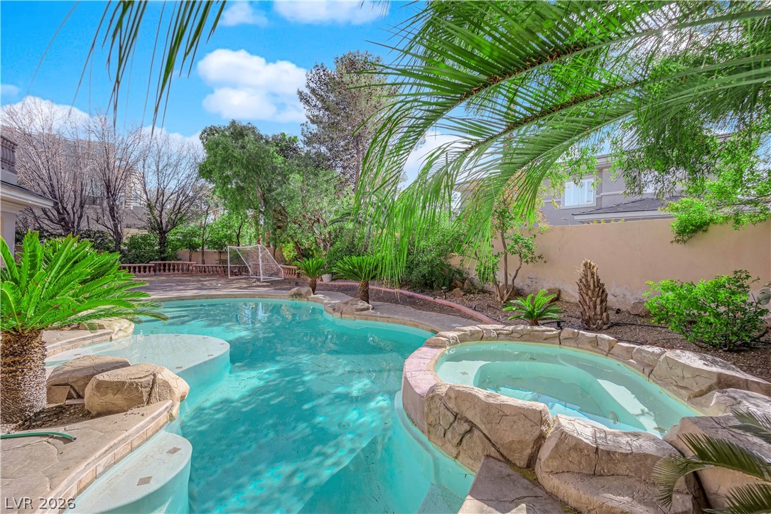 807 Canyon Greens Drive Las Vegas NV 89144