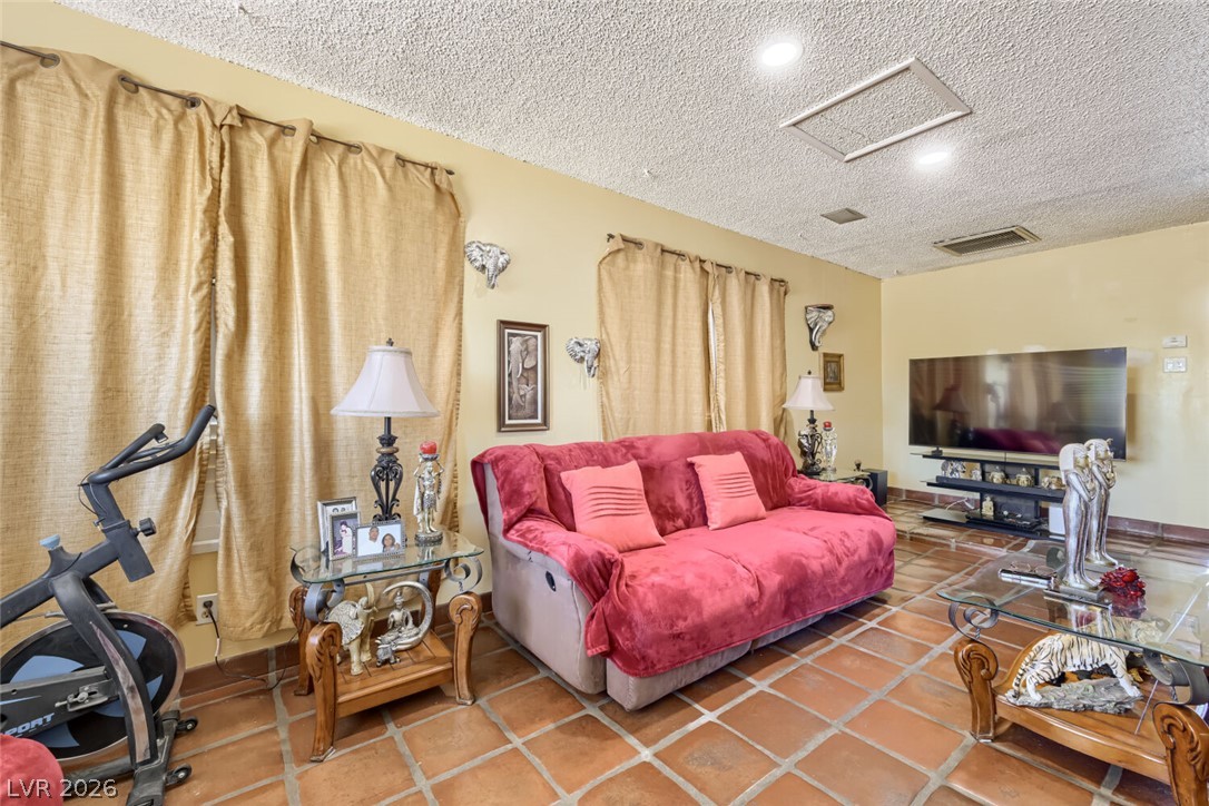 3572 Regents Circle Las Vegas NV 89121