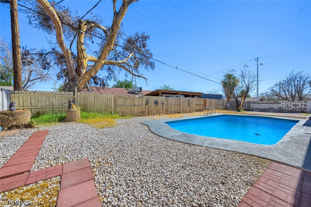 3572 Regents Circle Las Vegas NV 89121