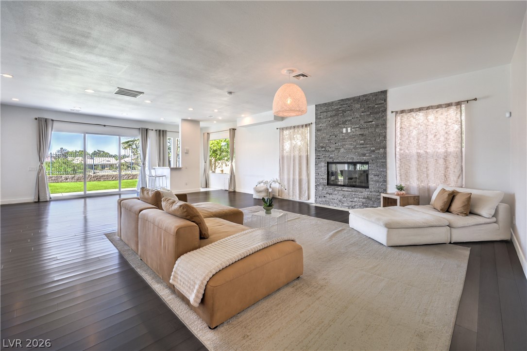 9040 Thornbury Lane Las Vegas NV 89134