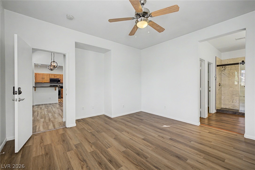 10512 Courtney Cove Avenue Las Vegas NV 89144