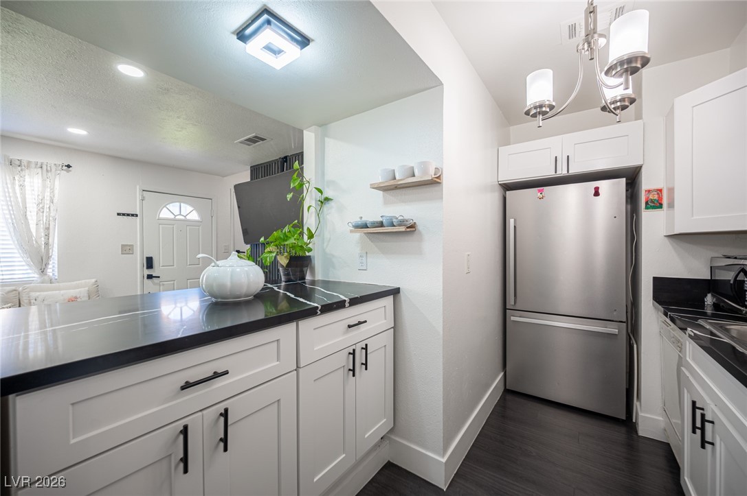 582 Blue Lagoon Drive Las Vegas NV 89110