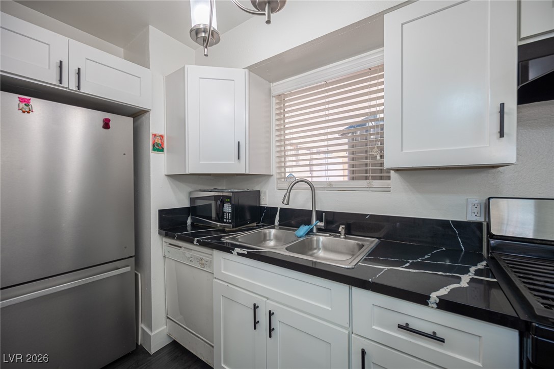582 Blue Lagoon Drive Las Vegas NV 89110