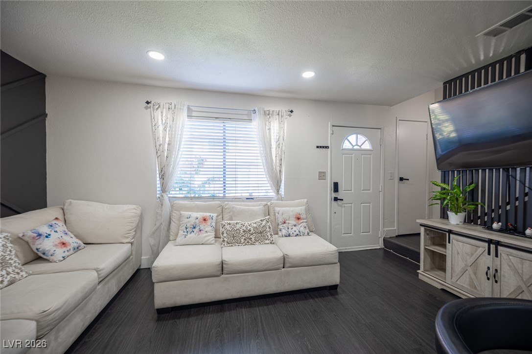 582 Blue Lagoon Drive Las Vegas NV 89110