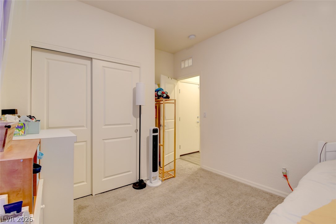 1720 Luna Cliff Avenue North Las Vegas NV 89032
