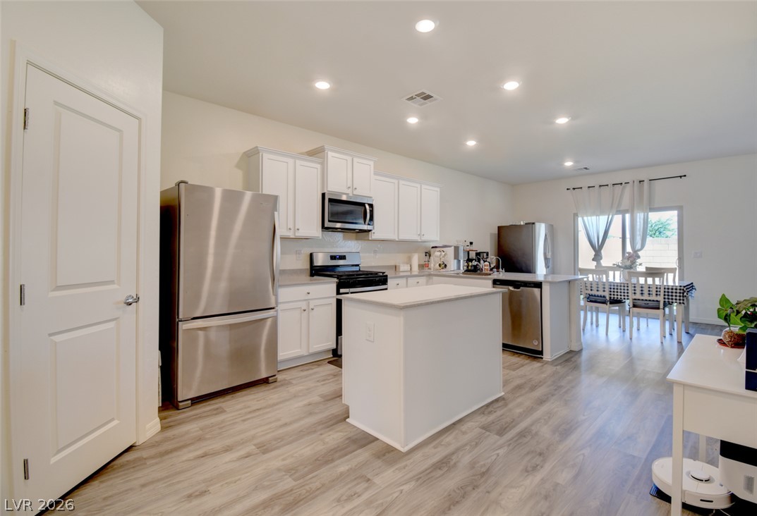 1720 Luna Cliff Avenue North Las Vegas NV 89032