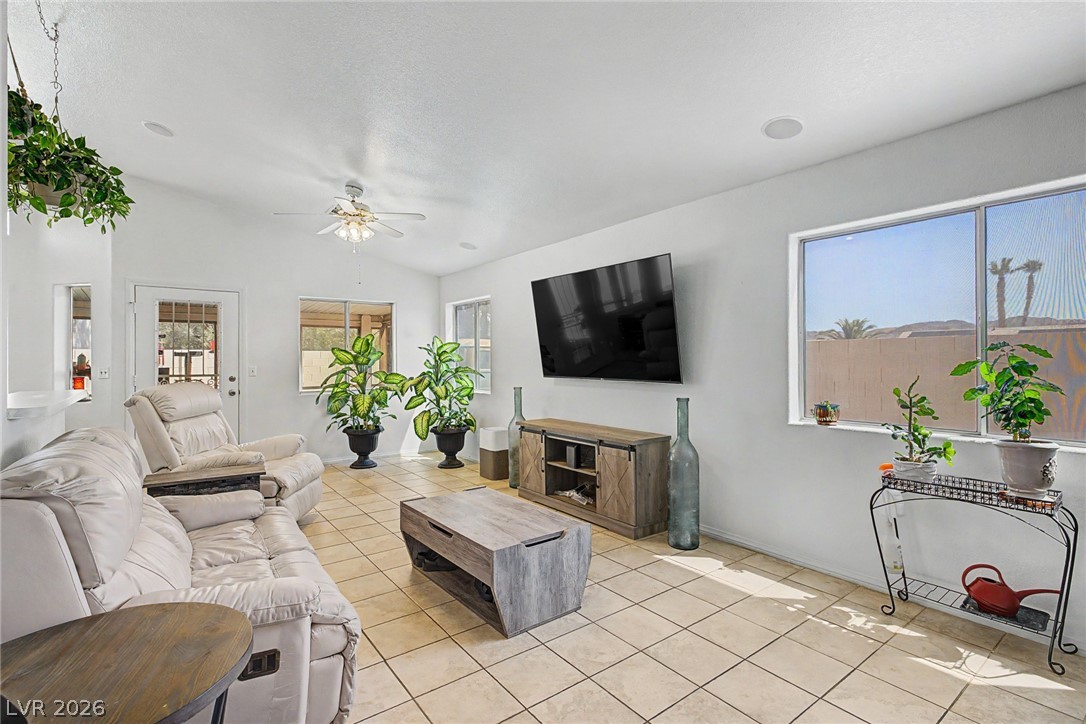 998 Trackers Glen Avenue Henderson NV 89015