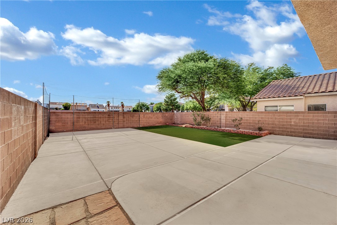 5823 Golden Wing Street Las Vegas NV 89113