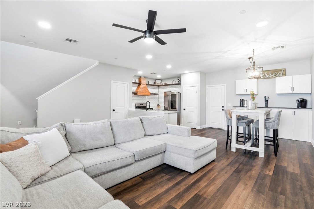 3262 Palindrome Avenue Henderson NV 89044