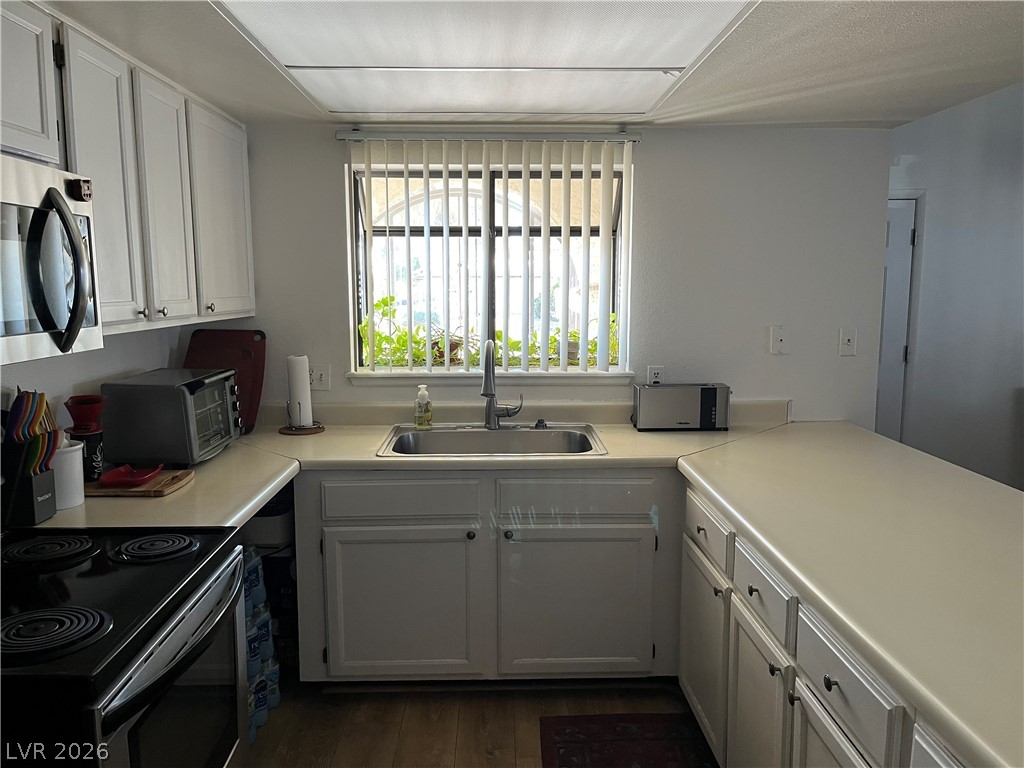 6412 Pearcrest Road Las Vegas NV 89108