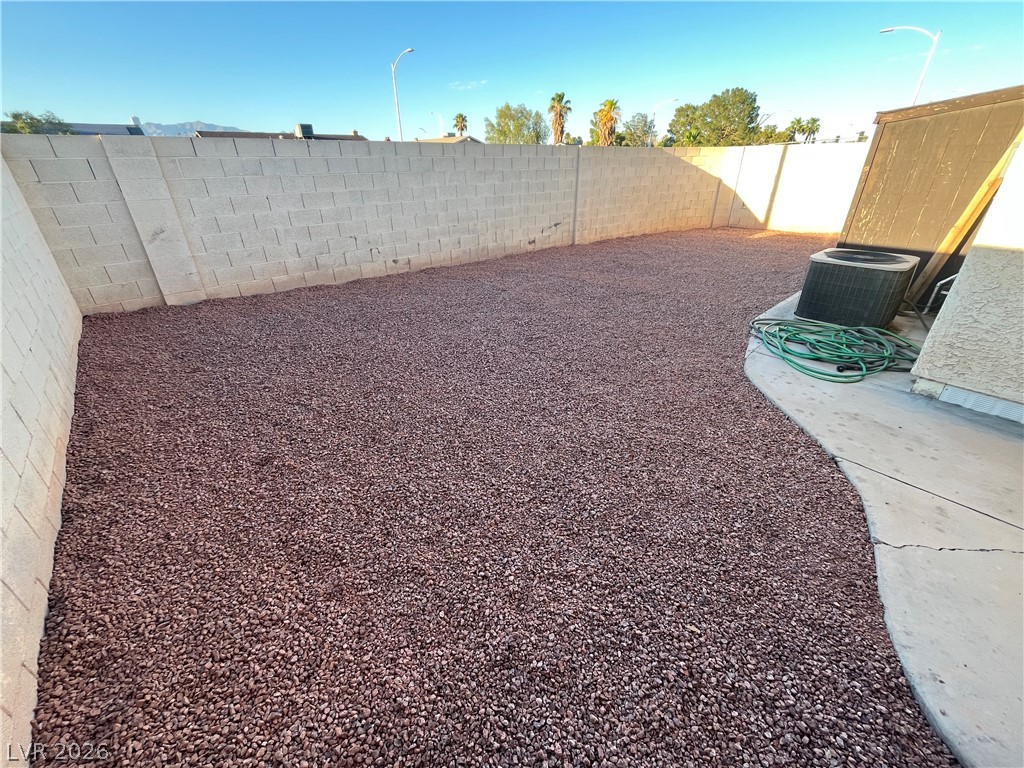 6412 Pearcrest Road Las Vegas NV 89108